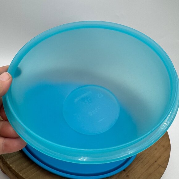 Tupperware Wonderlier Bowl present  Gift Dry Liquid Storage Spill Proof  8 3/4 c - Picture 7 of 12